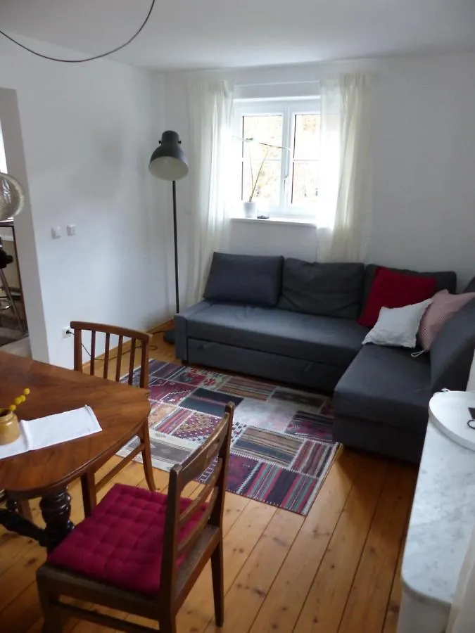 Apartment Mit Terrasse Am Bach Agatharied